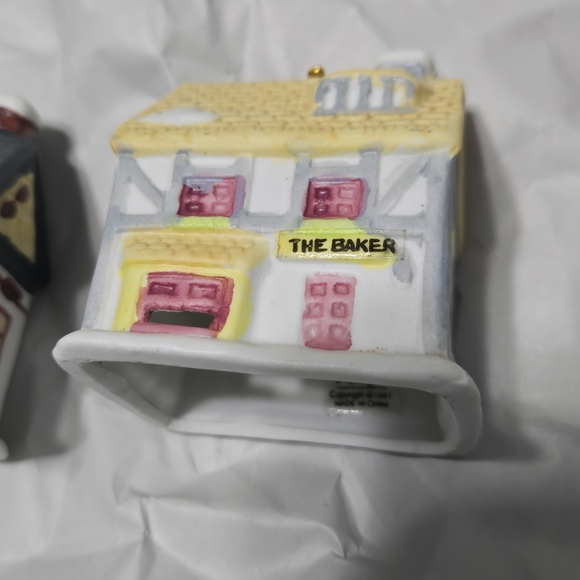 Set of 3 Village House Christmas Bell Ornaments Reader's Digest Vintage 1991 - Picture 4 of 7